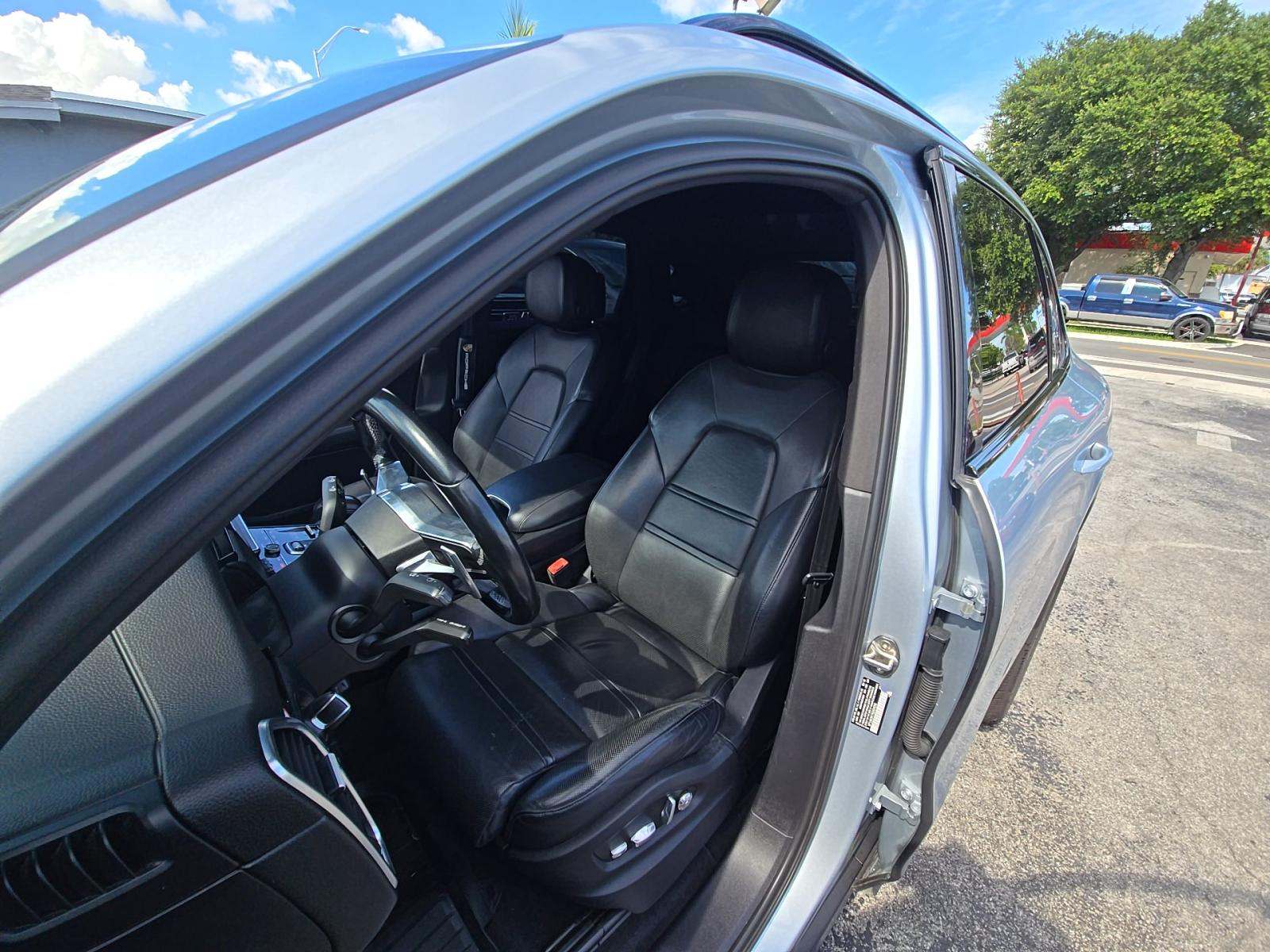 2019 Porsche Cayenne Base AWD