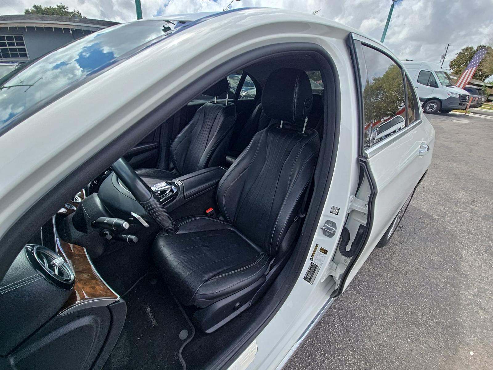 MERCEDES-BENZ E-CLASS - 2