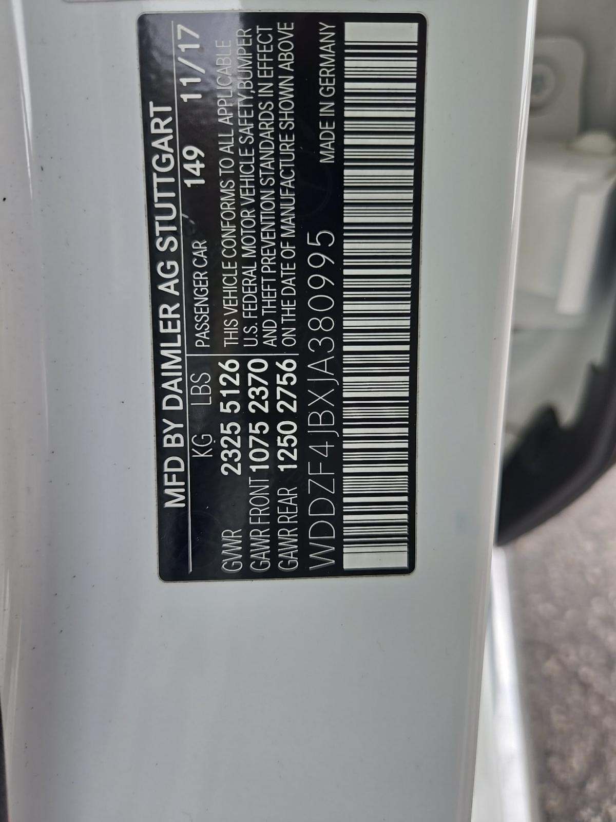 MERCEDES-BENZ E-CLASS - 1