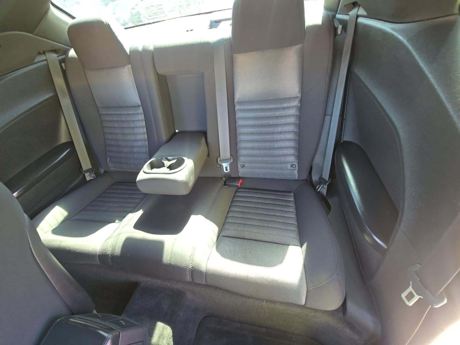 DODGE CHALLENGER - 9