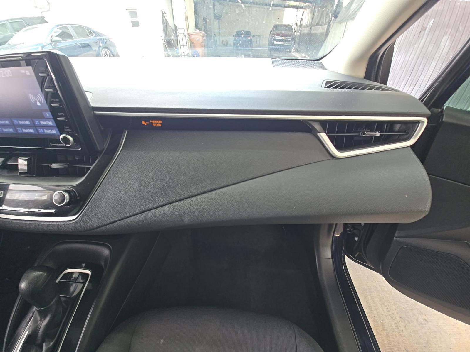 2022 Toyota Corolla LE FWD