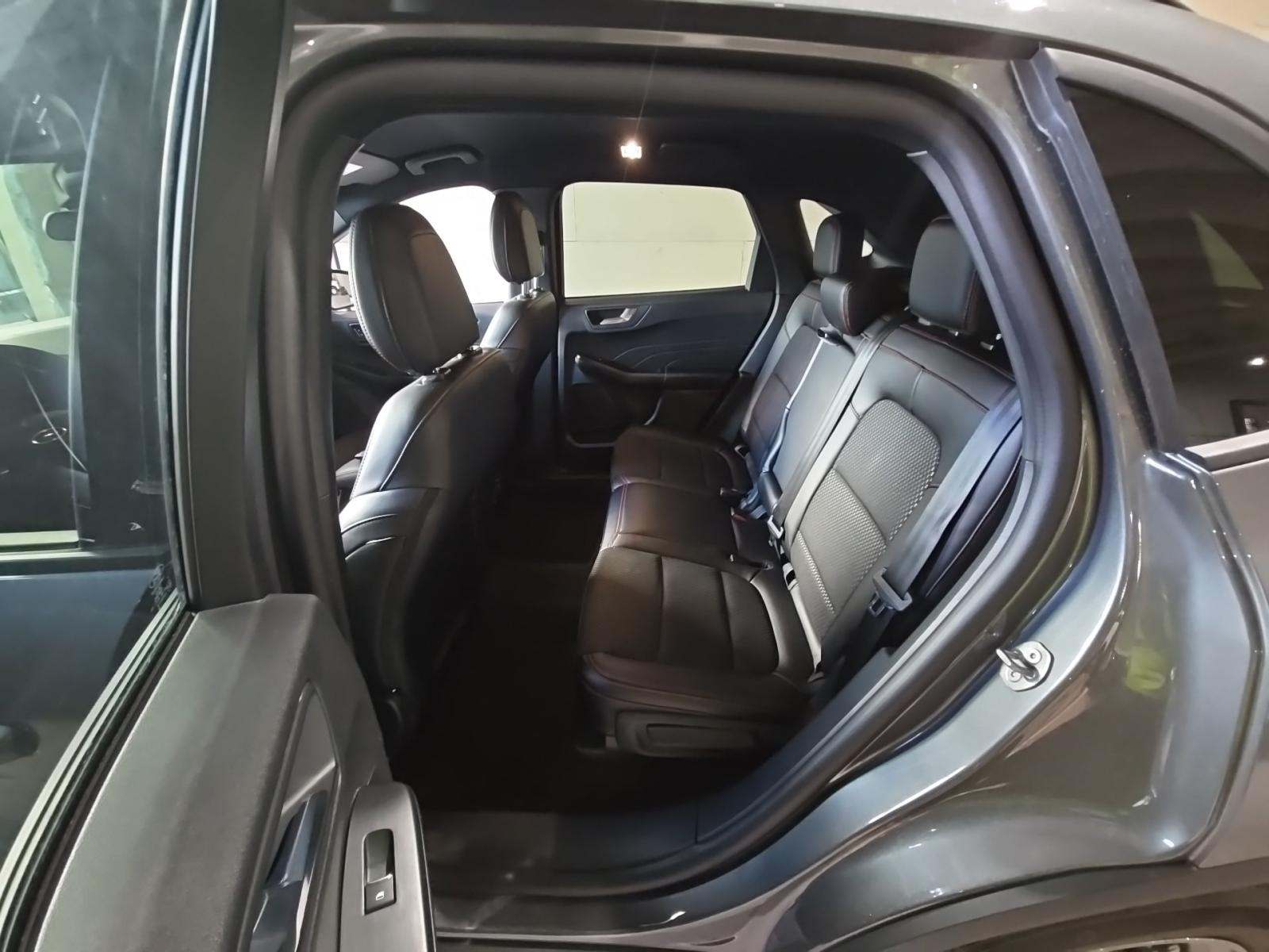 2025 Ford Escape ST-Line Select AWD