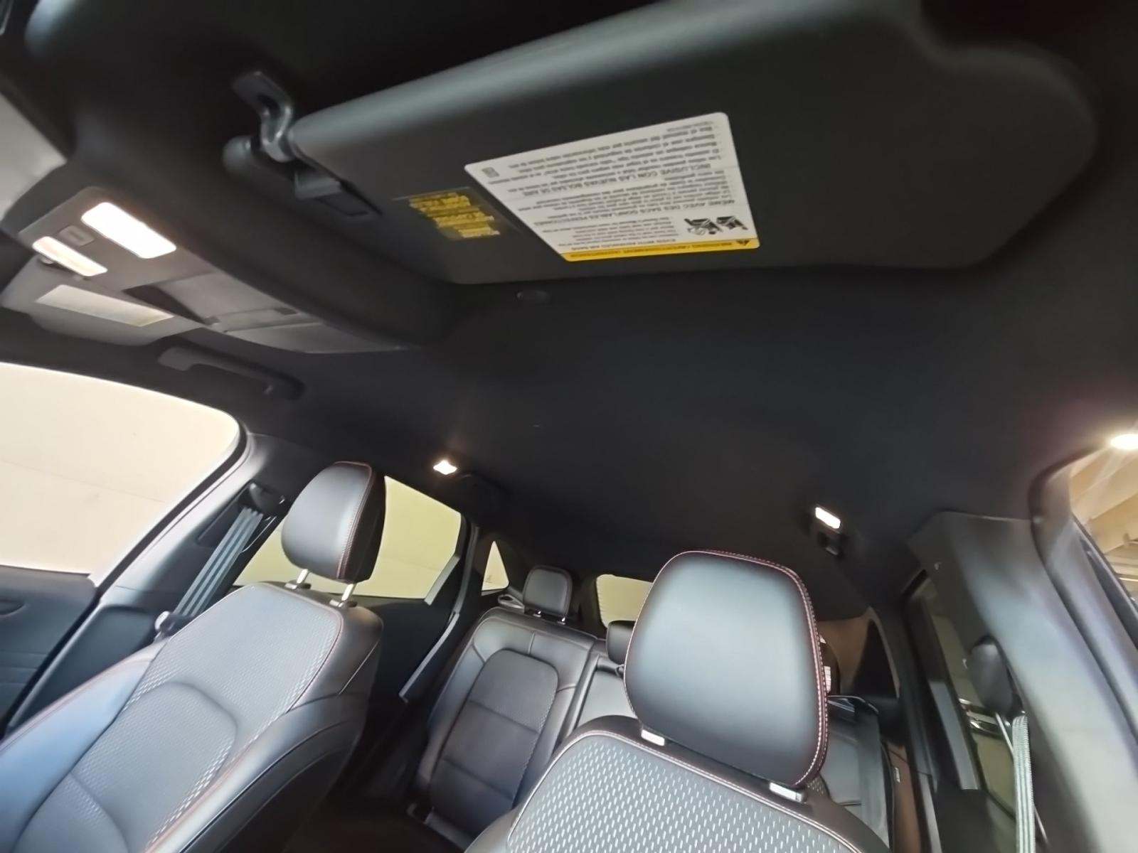 2025 Ford Escape ST-Line Select AWD