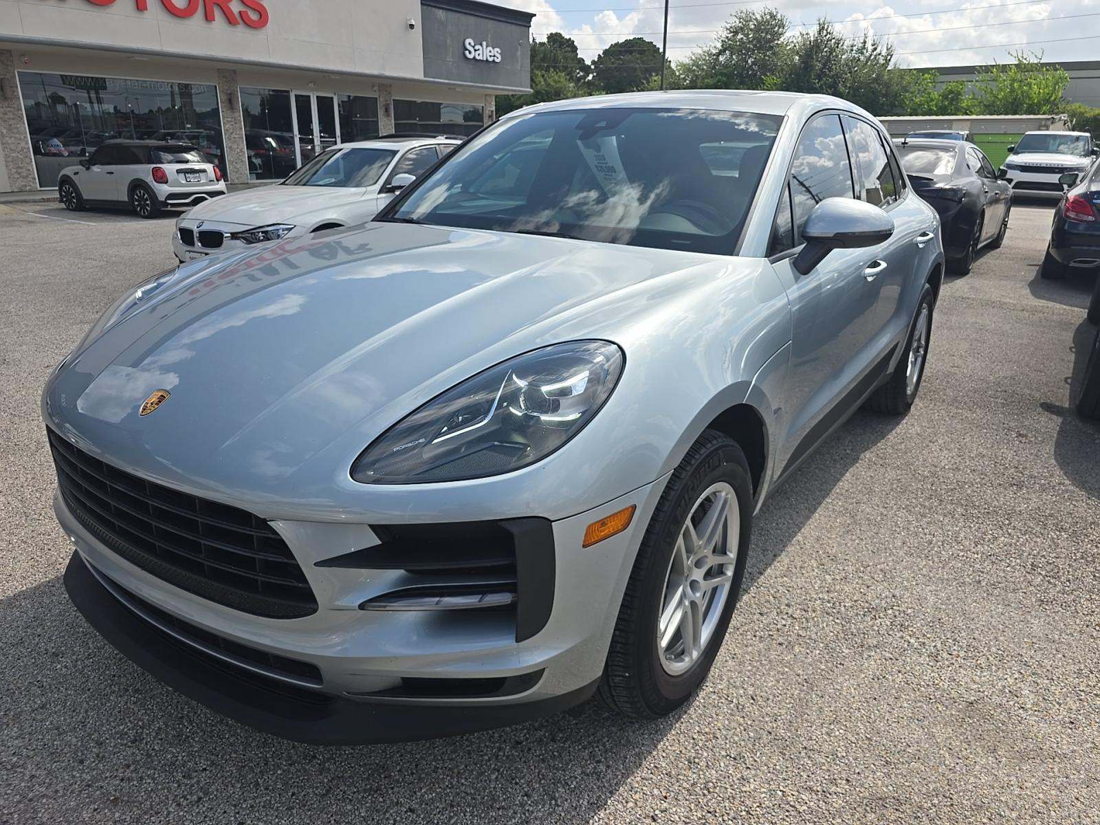 2020 Porsche Macan Base AWD