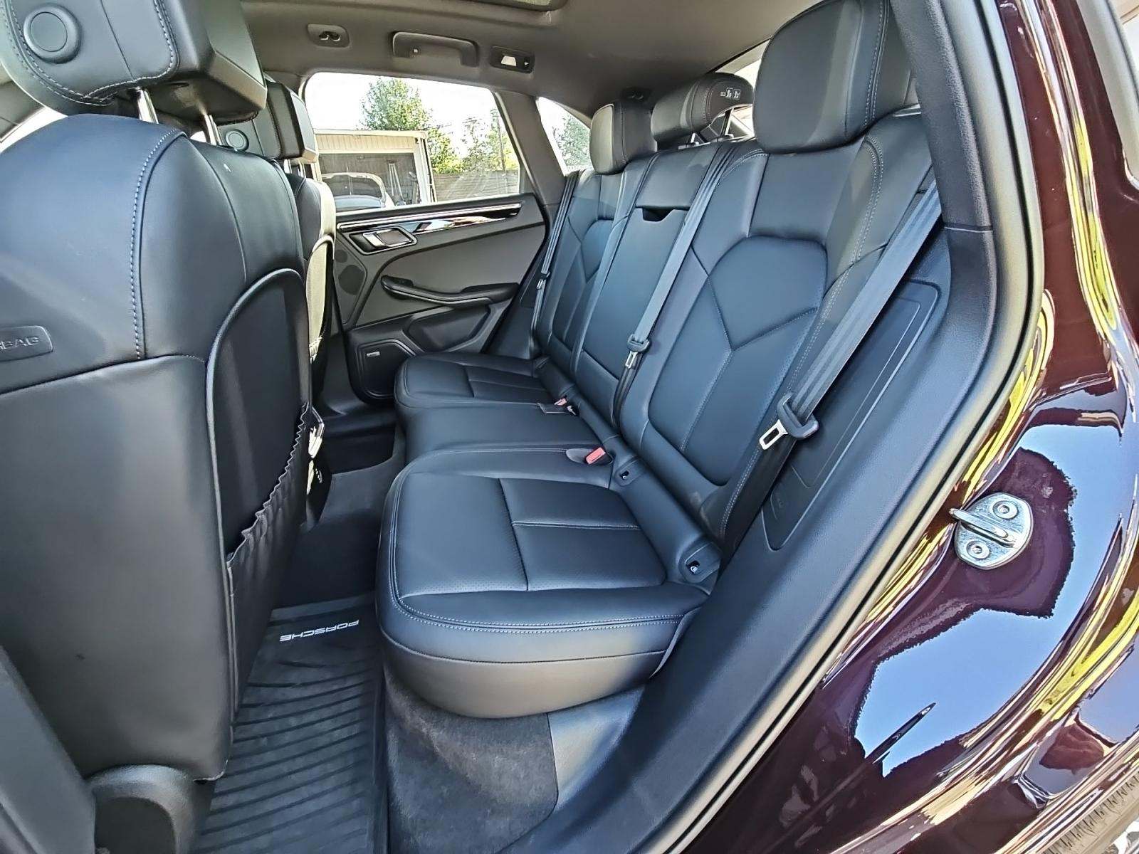 2025 Porsche Macan Base AWD