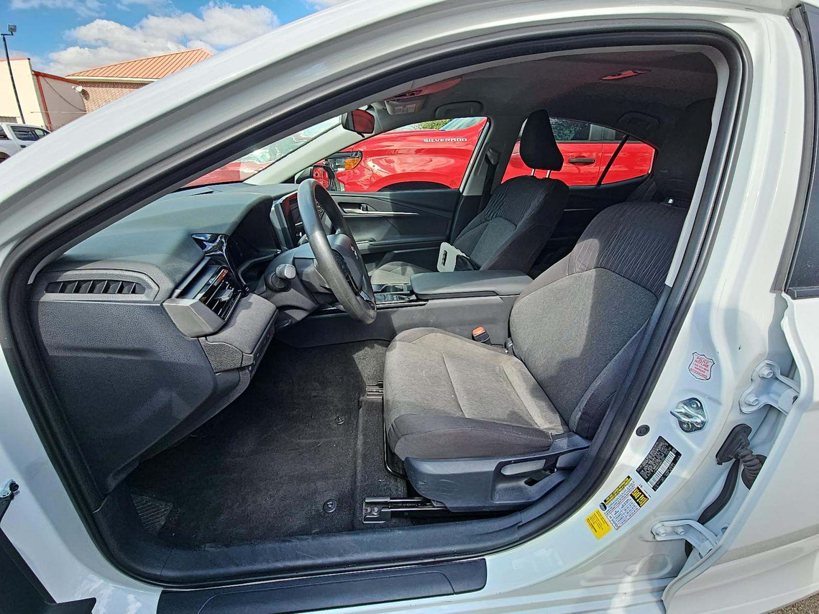 2025 Toyota Camry LE FWD