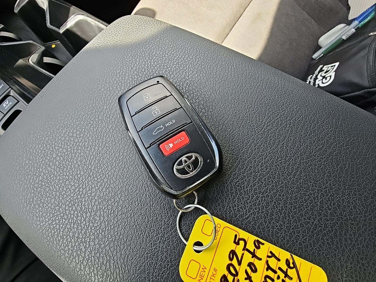 2025 Toyota Camry LE FWD