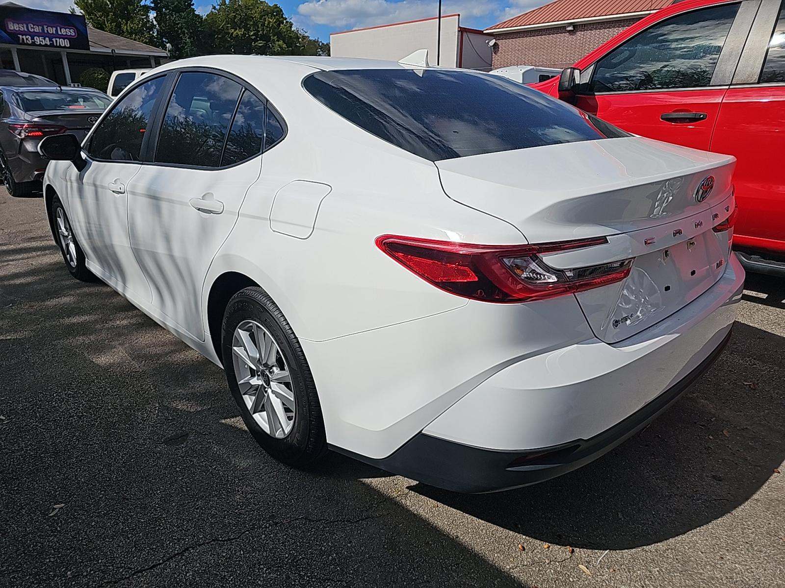 2025 Toyota Camry LE FWD