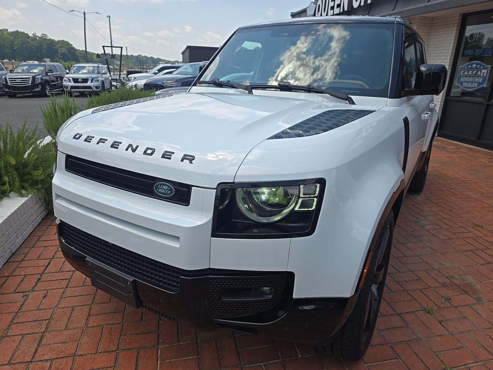 2024 Land Rover Defender 130 X-Dynamic SE AWD