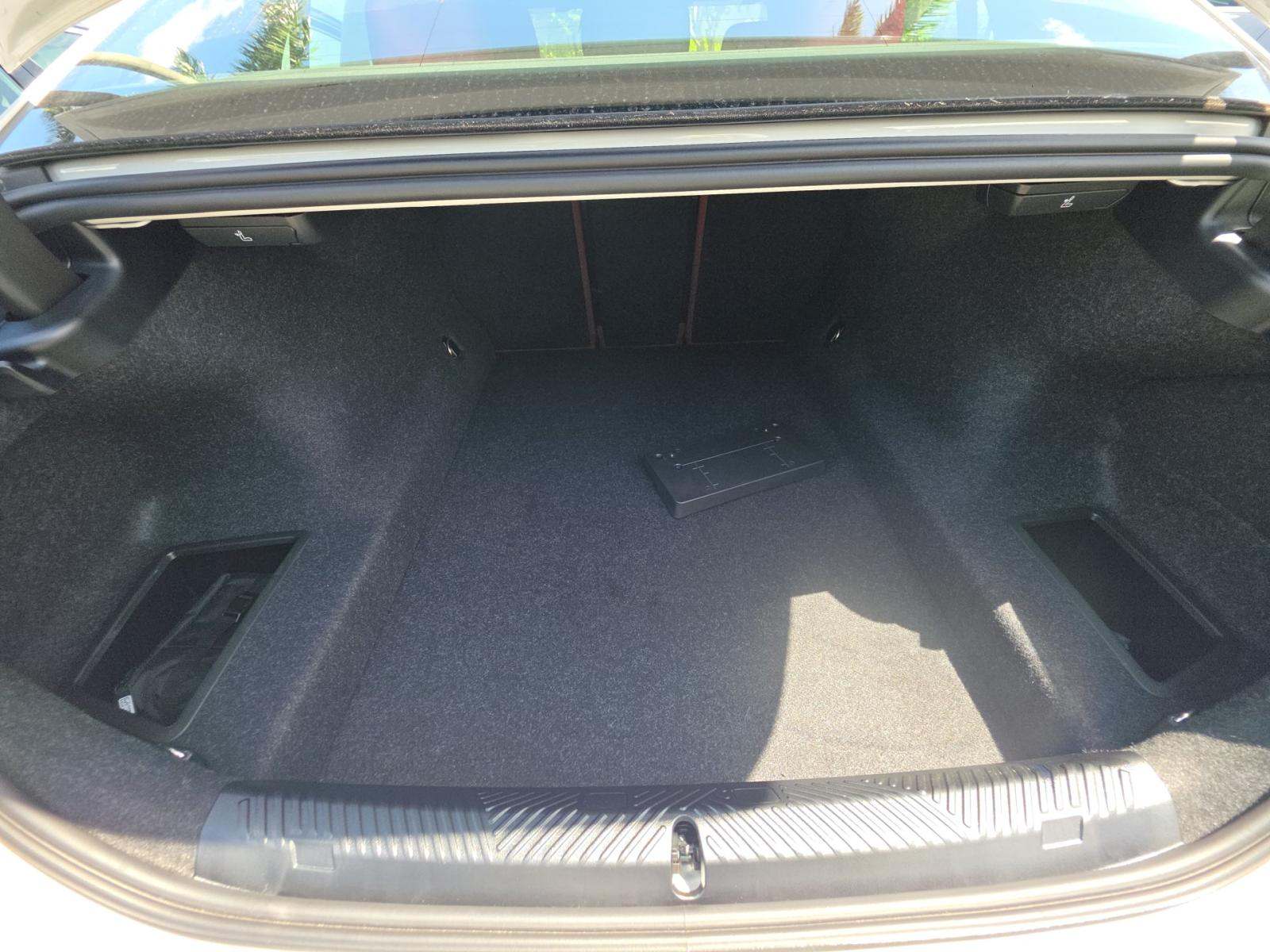 2025 BMW 5 Series 530i RWD