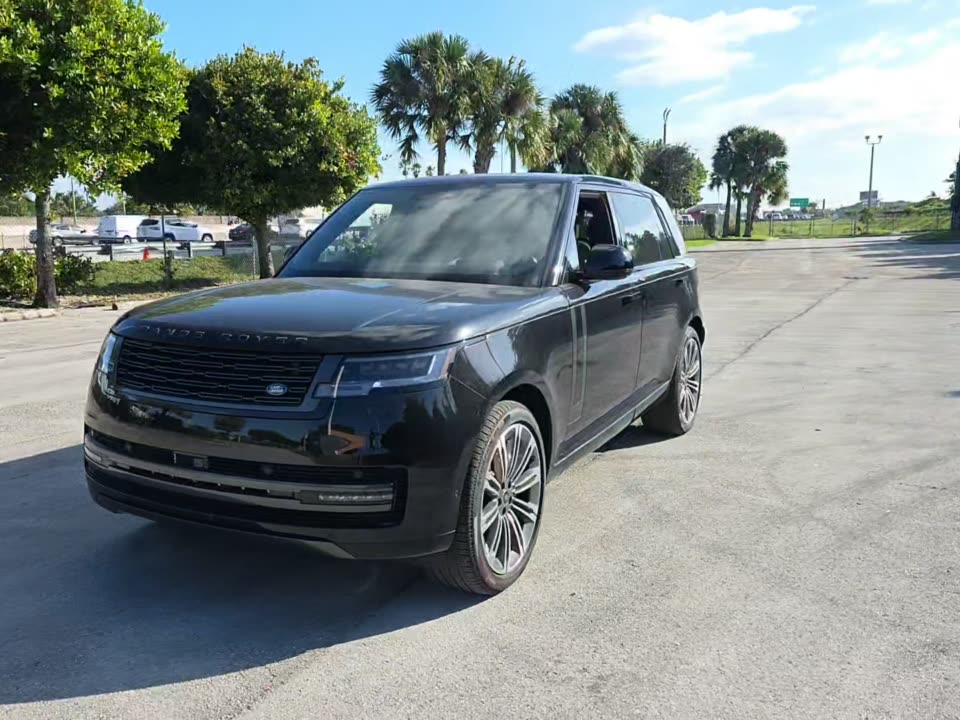 2025 Land Rover Range Rover SE LWB AWD