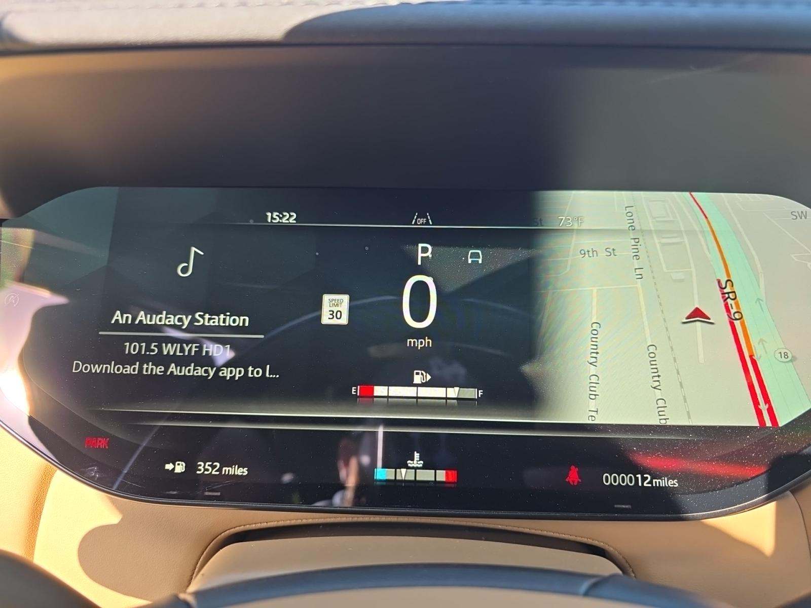 2025 Land Rover Range Rover SE LWB AWD