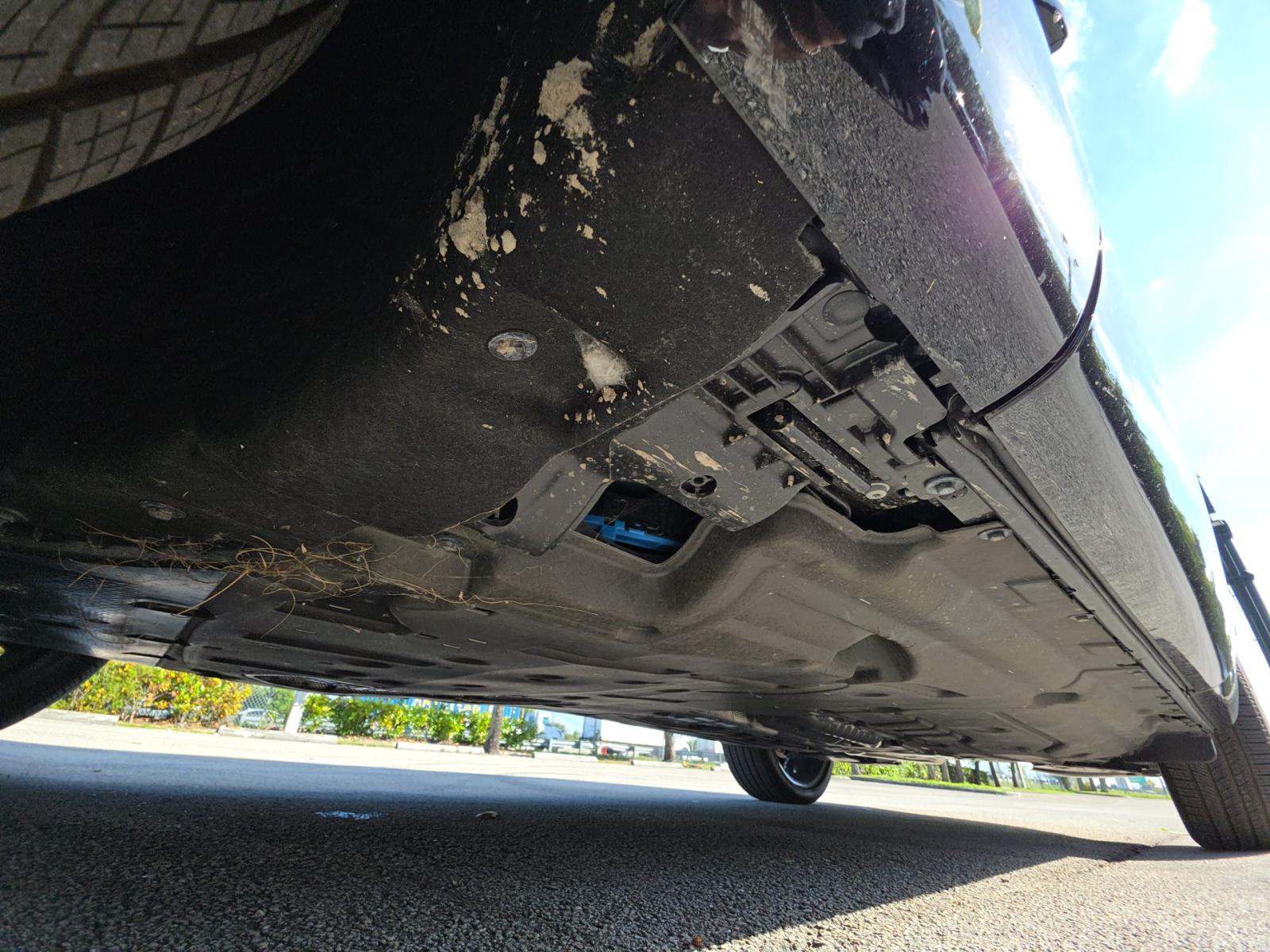 2025 Land Rover Range Rover SE LWB AWD