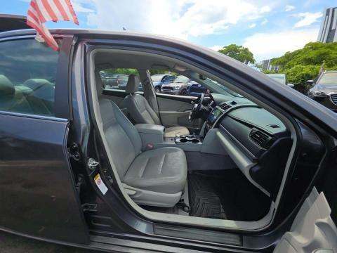 2014 Toyota Camry Hybrid XLE FWD