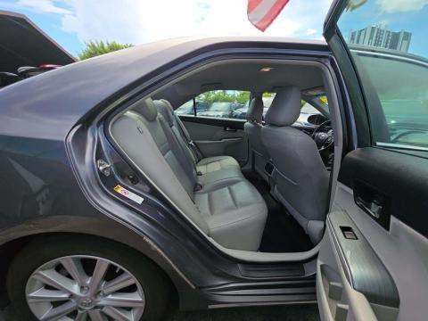 2014 Toyota Camry Hybrid XLE FWD