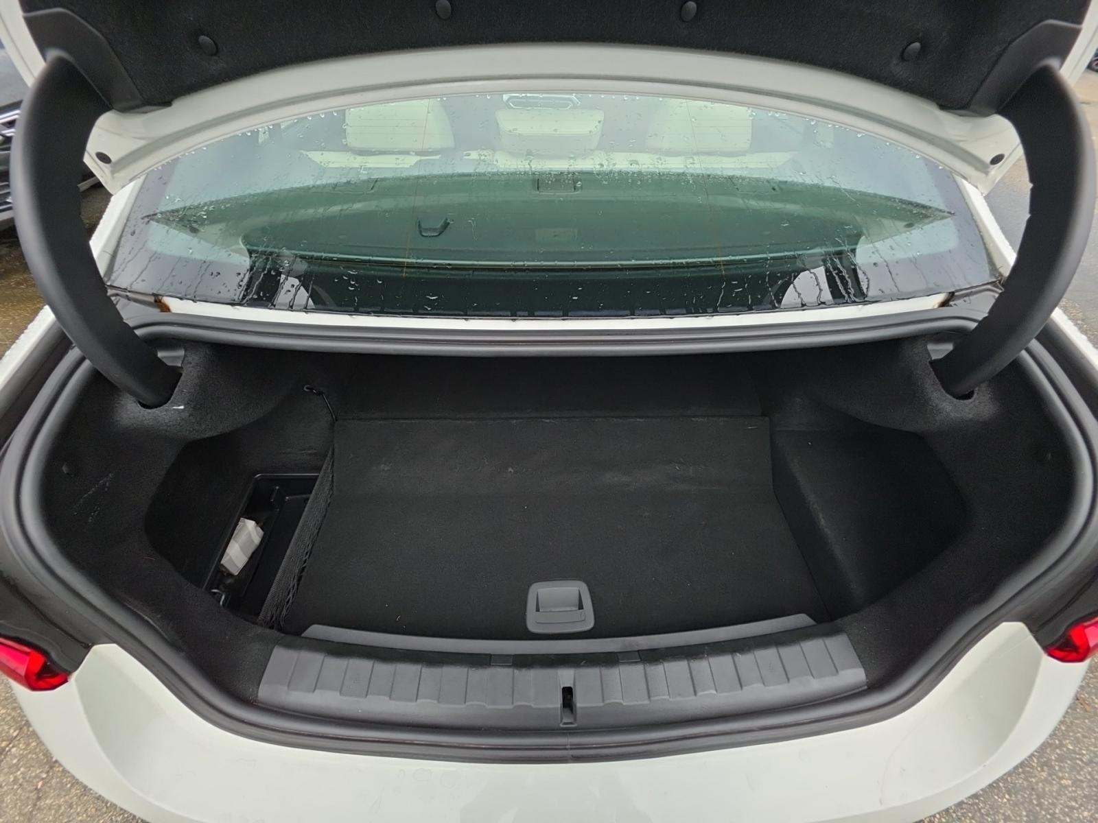 2023 BMW 3 Series 330e RWD