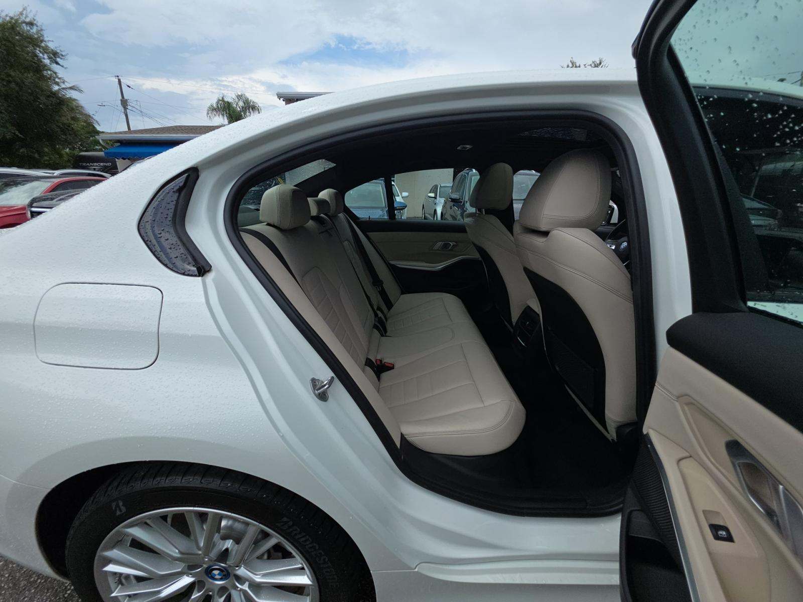 2023 BMW 3 Series 330e RWD