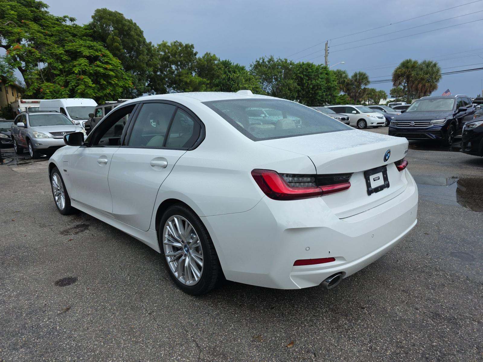 2023 BMW 3 Series 330e RWD