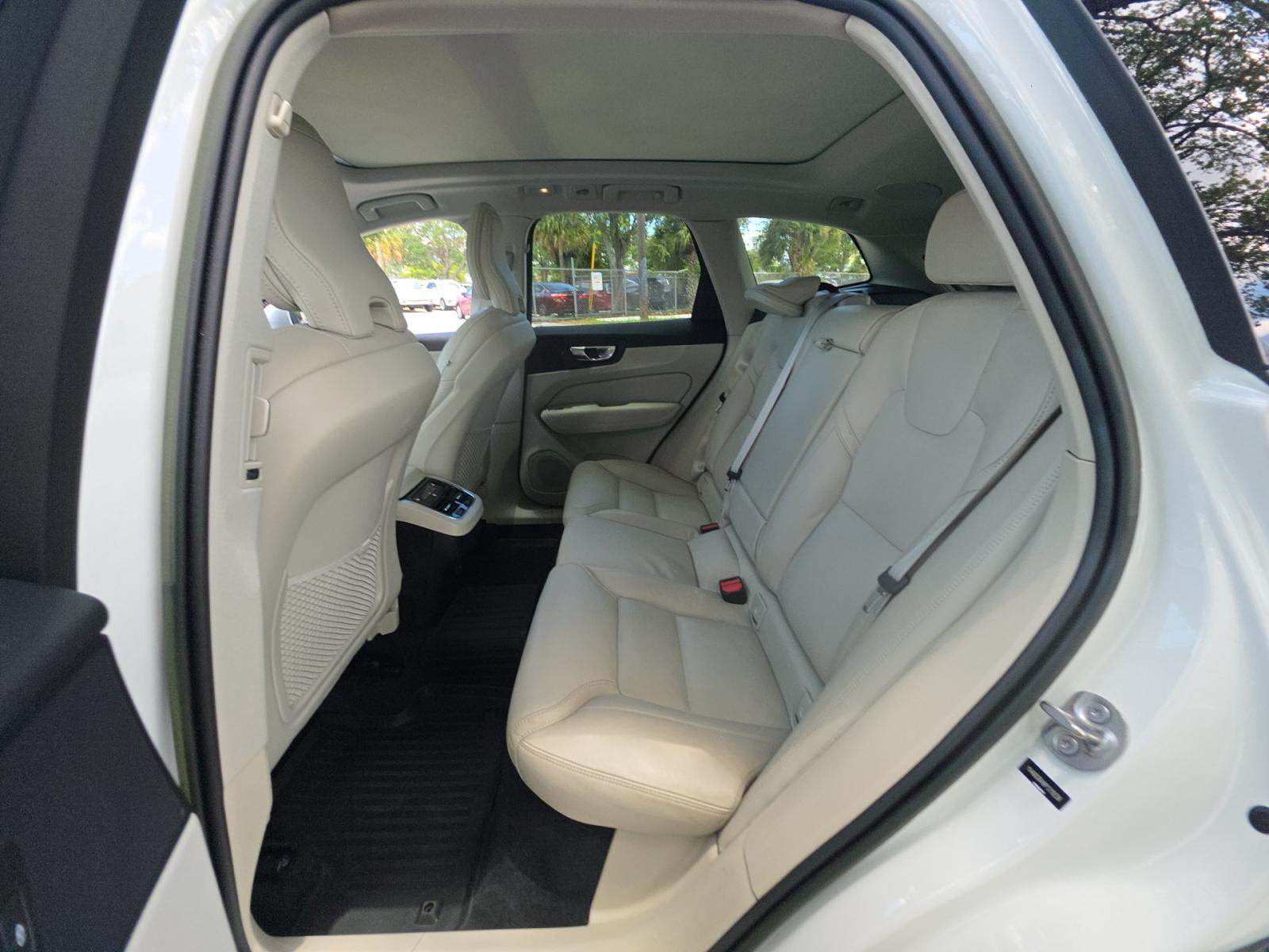 2023 Volvo XC60 B6 Ultimate AWD