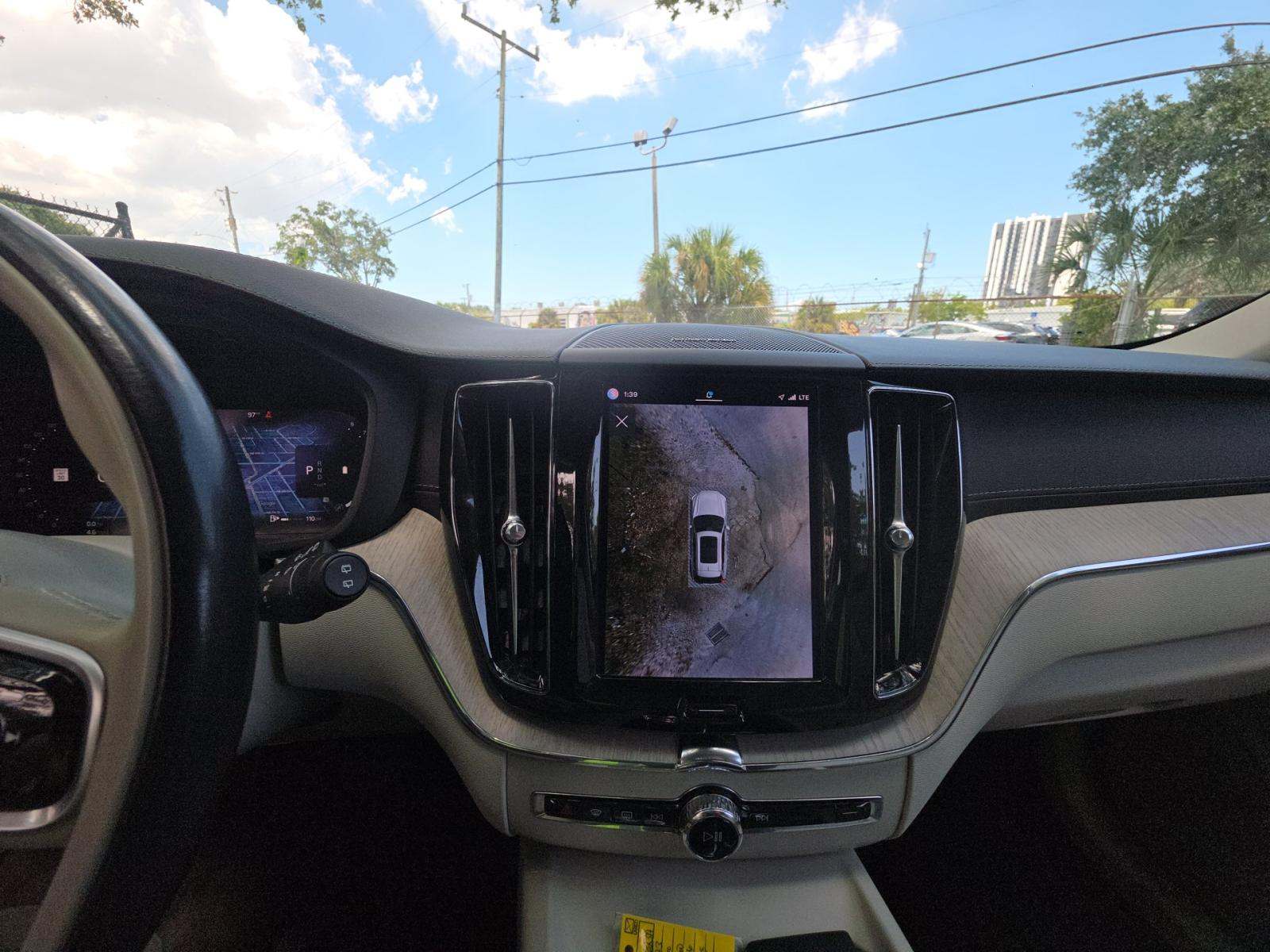 2023 Volvo XC60 B6 Ultimate AWD
