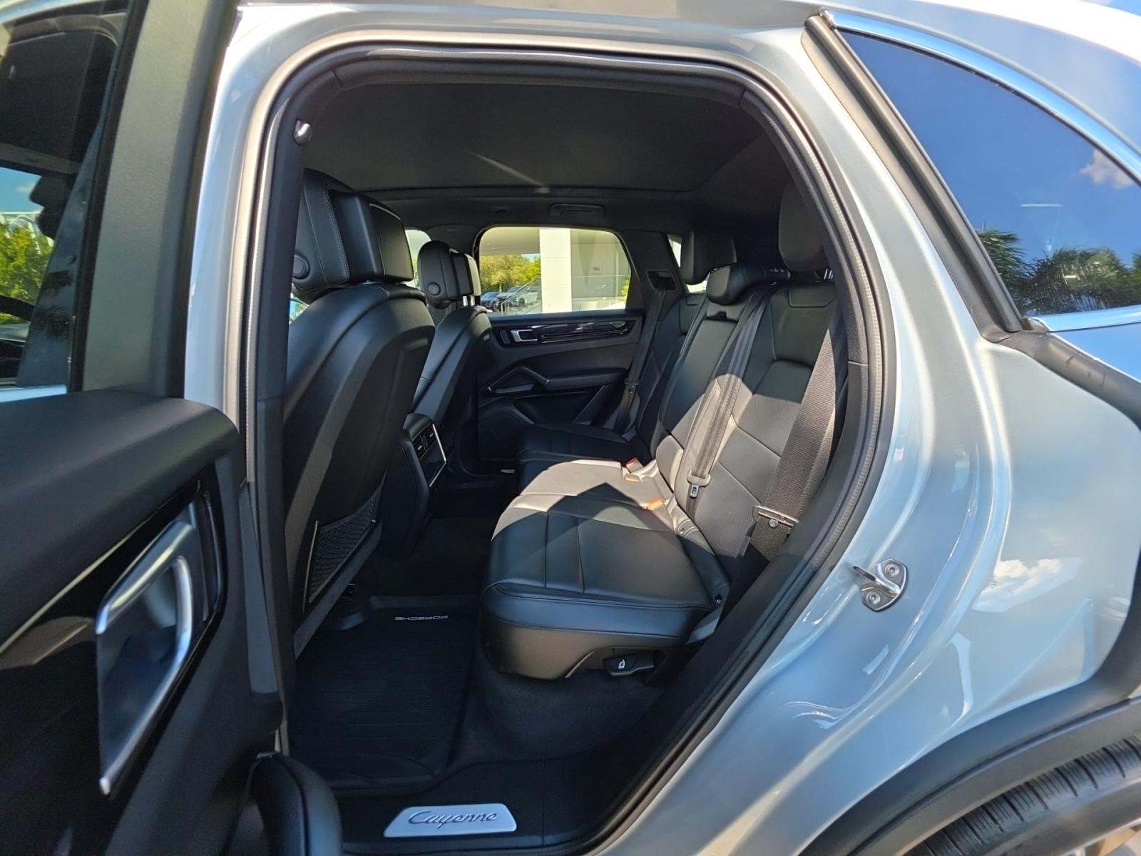 2022 Porsche Cayenne Base AWD