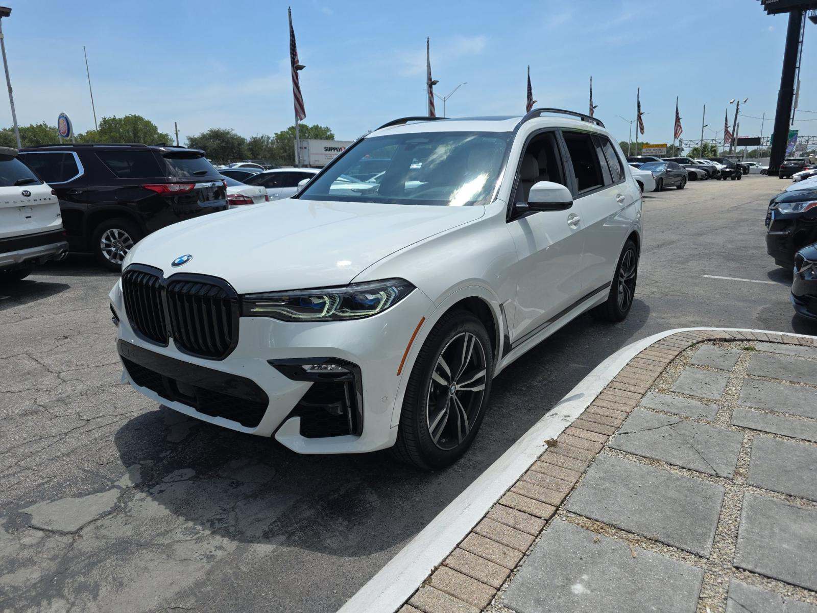 2020 BMW X7 M50i AWD