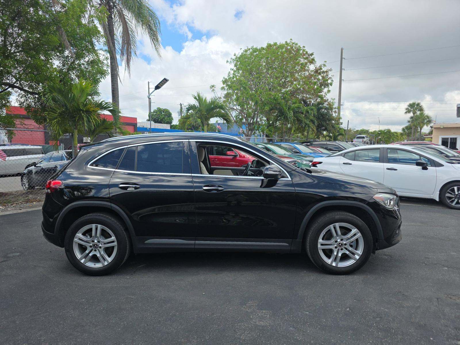 MERCEDES-BENZ GLA-CLASS - 4