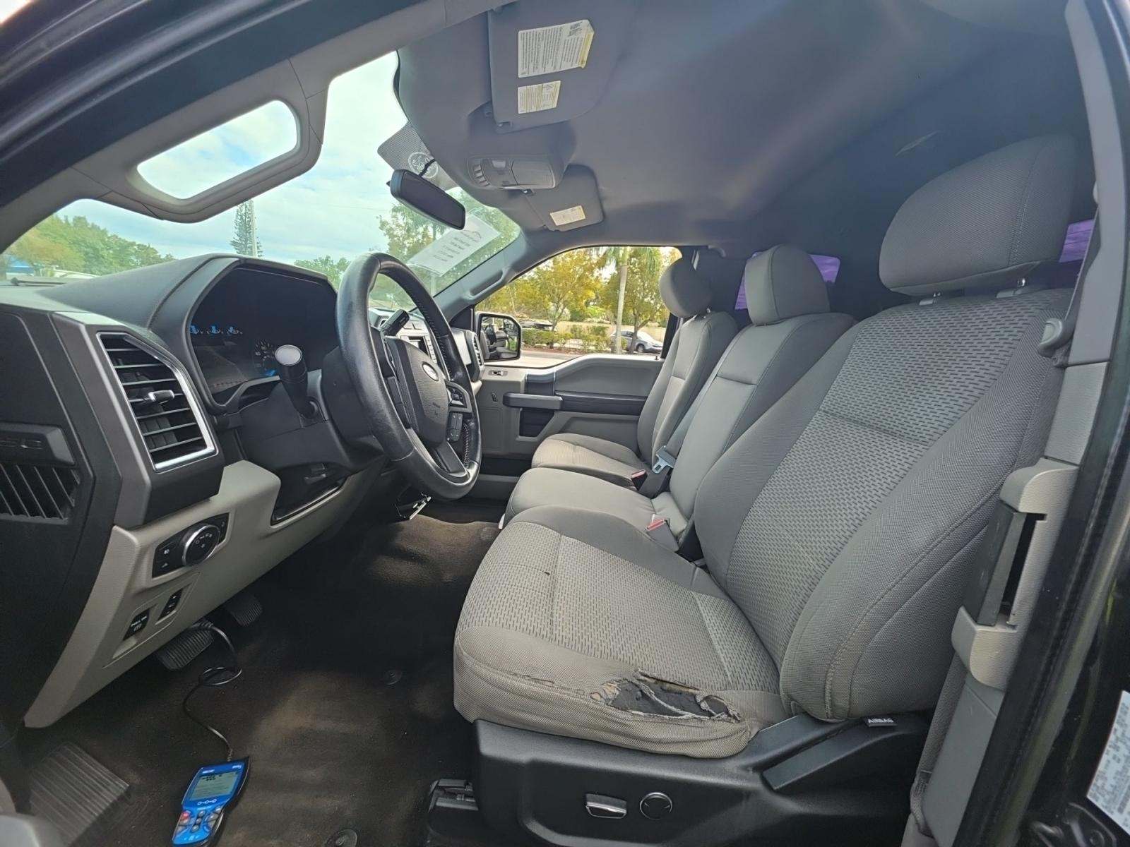2015 Ford F-150 XLT RWD
