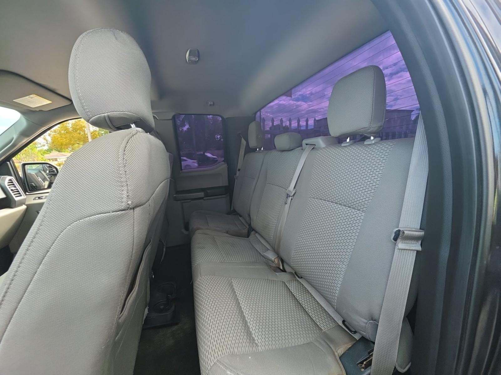 2015 Ford F-150 XLT RWD