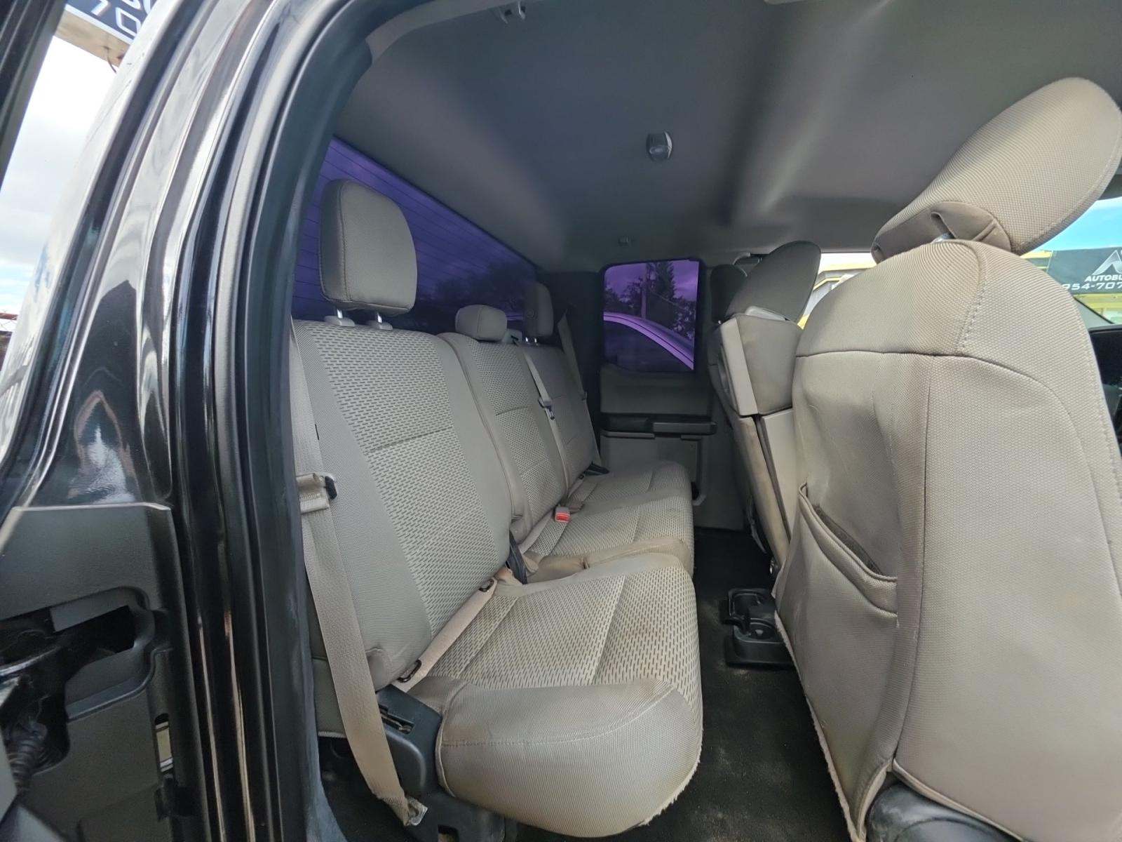 2015 Ford F-150 XLT RWD