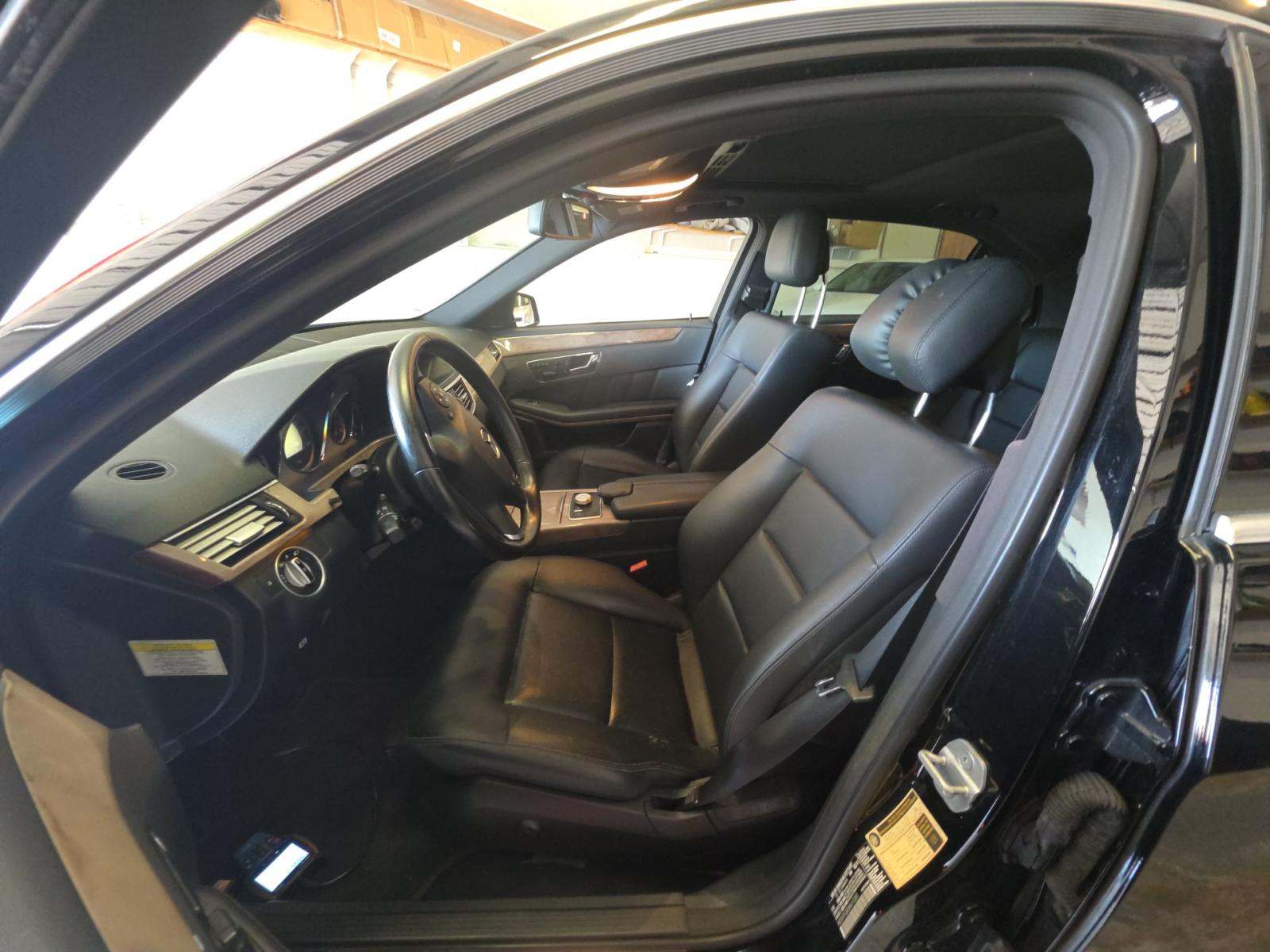 MERCEDES-BENZ E-CLASS - 6