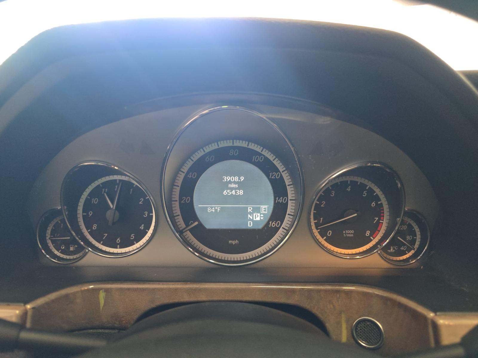 MERCEDES-BENZ E-CLASS - 9