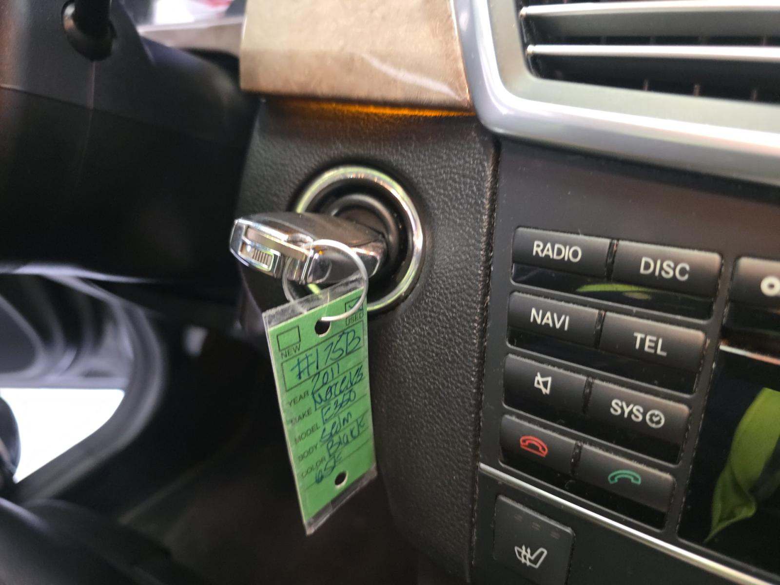 MERCEDES-BENZ E-CLASS - 8