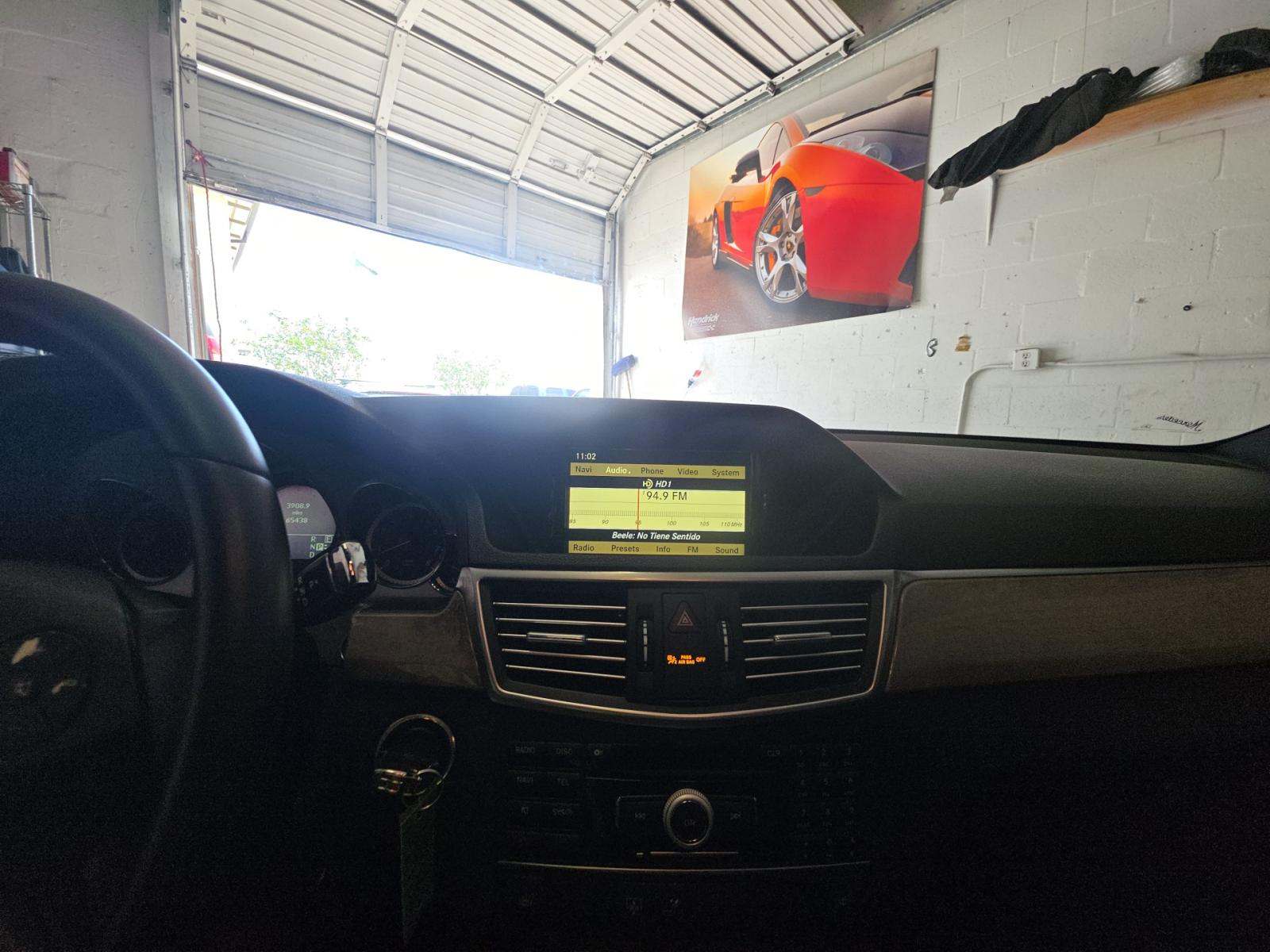 MERCEDES-BENZ E-CLASS - 10