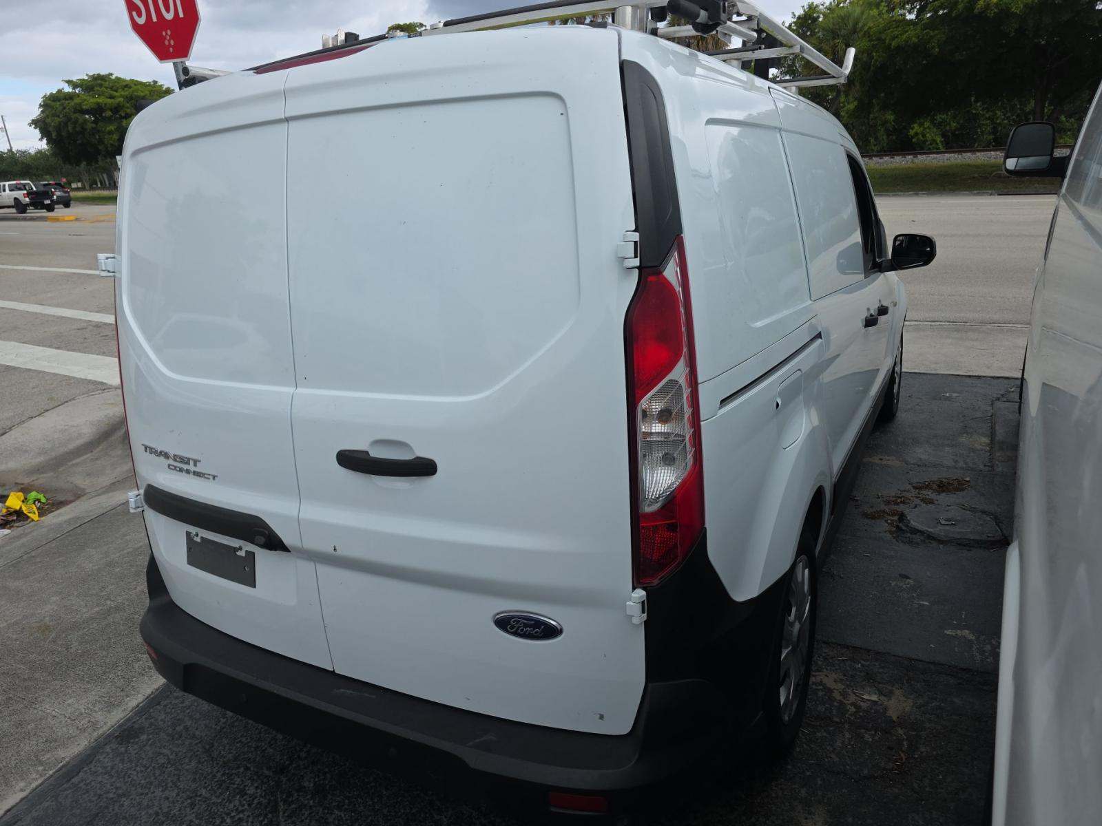 FORD TRANSIT CONNECT - 3