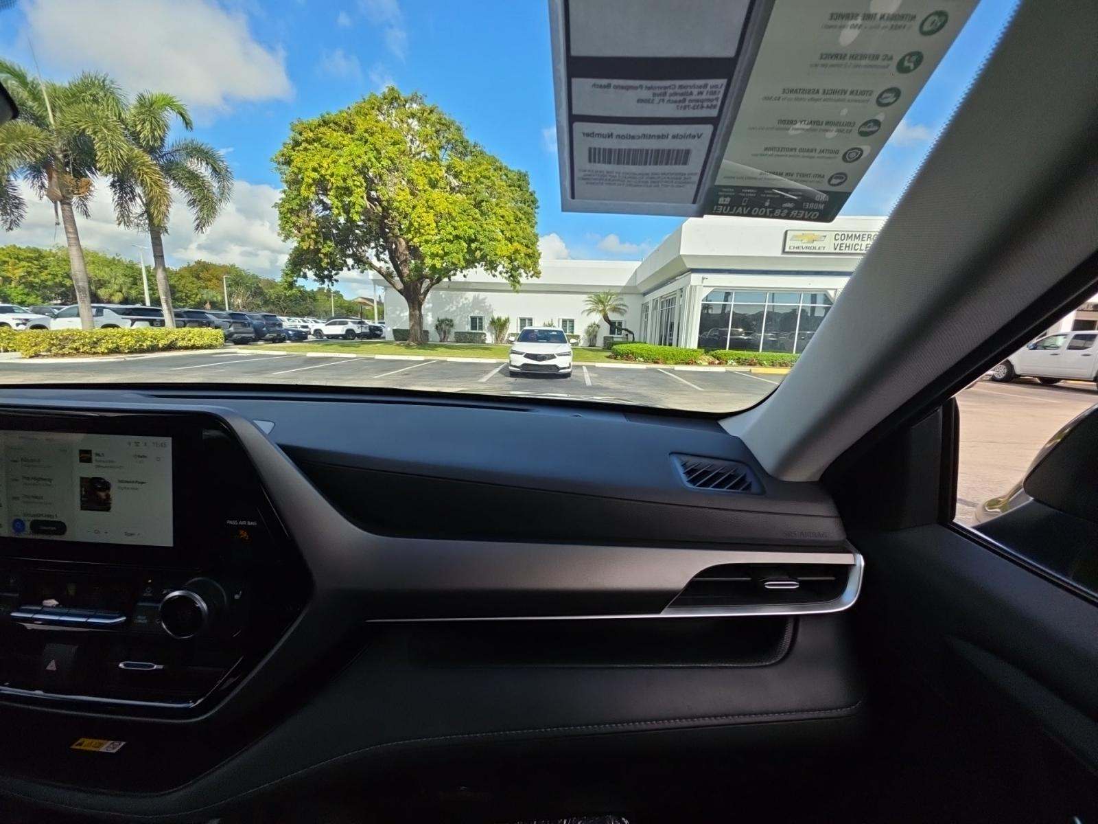 2024 Toyota Highlander XLE FWD