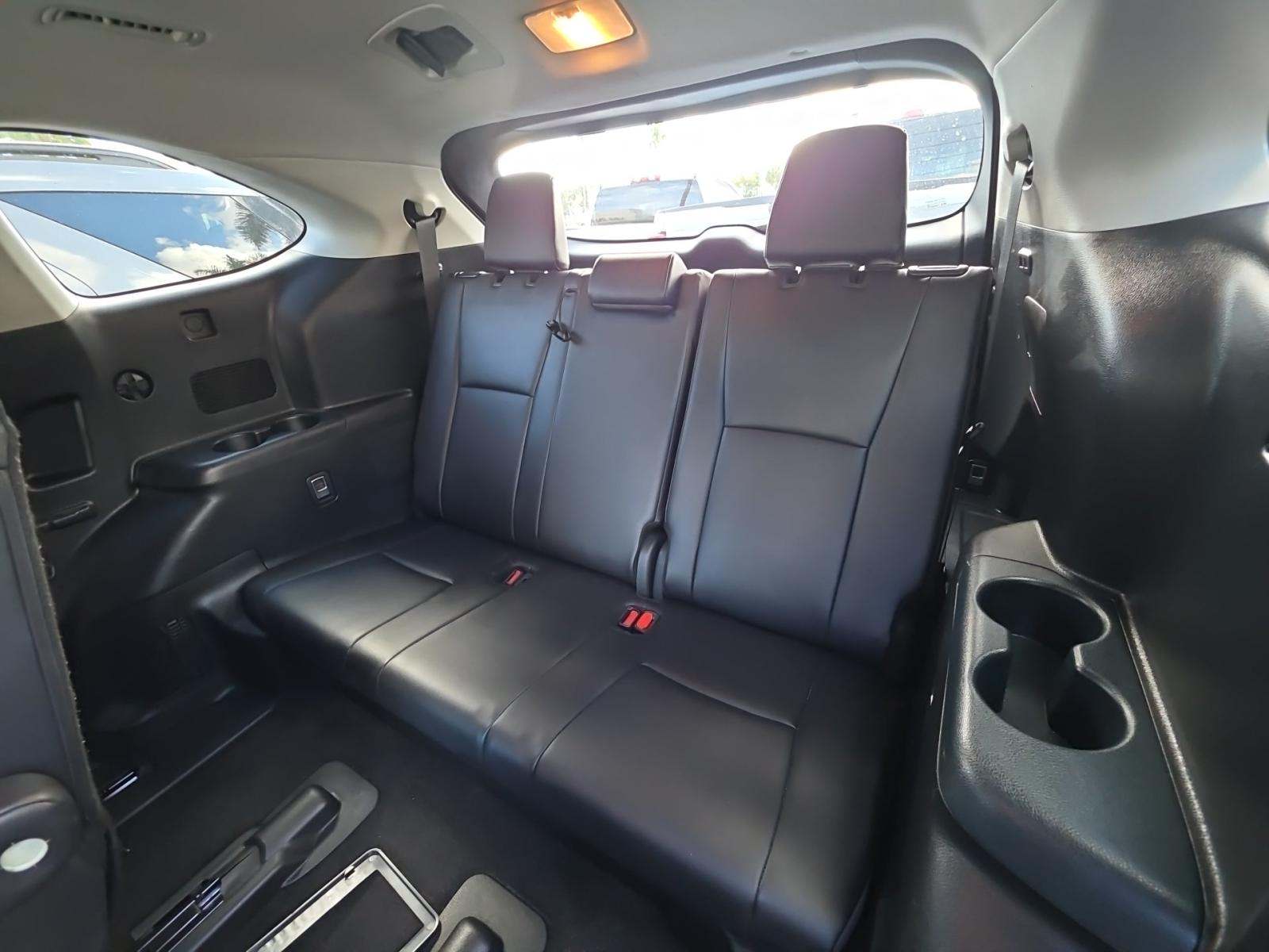 2024 Toyota Highlander XLE FWD