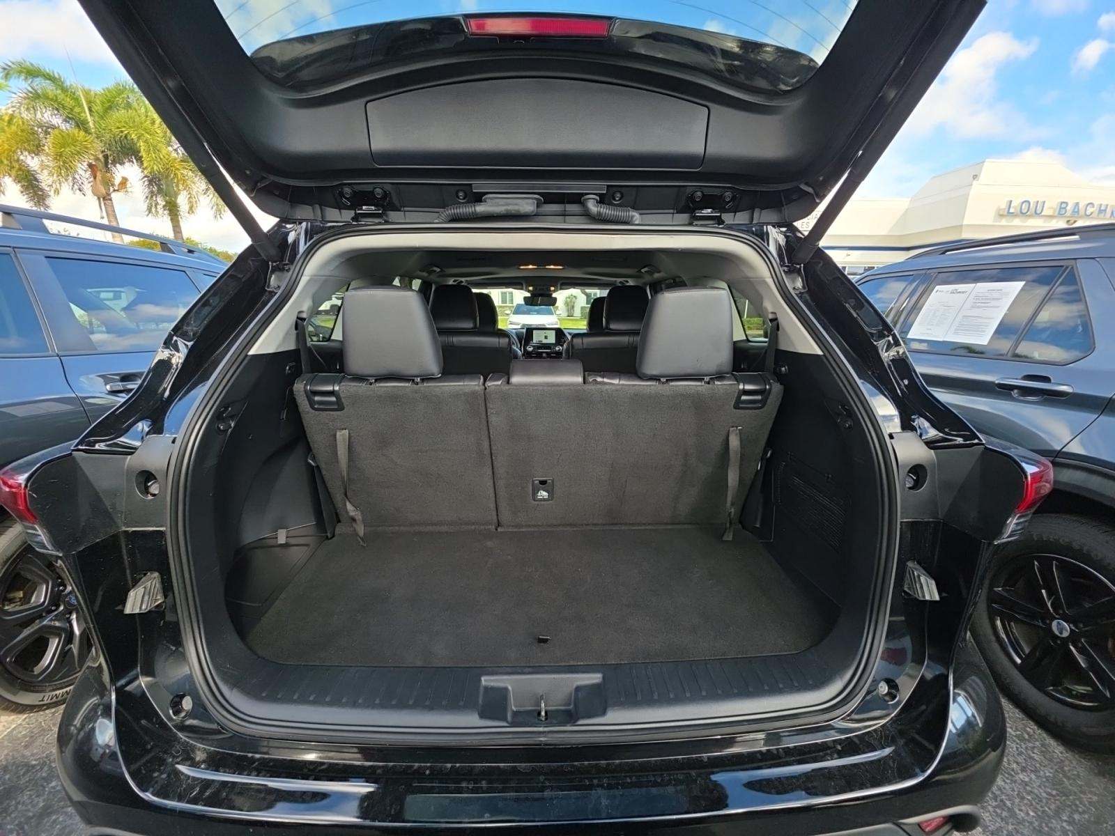 2024 Toyota Highlander XLE FWD