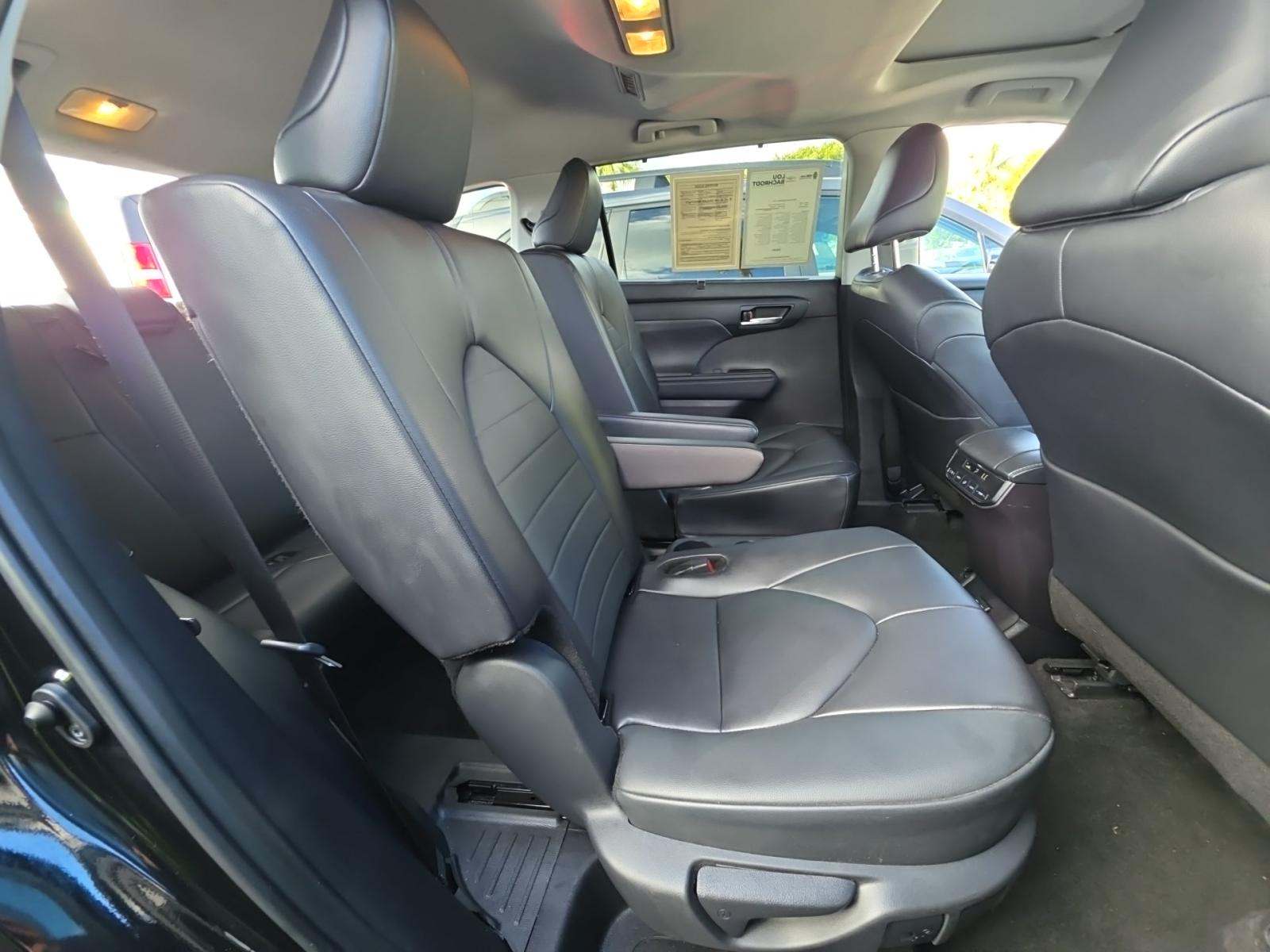 2024 Toyota Highlander XLE FWD