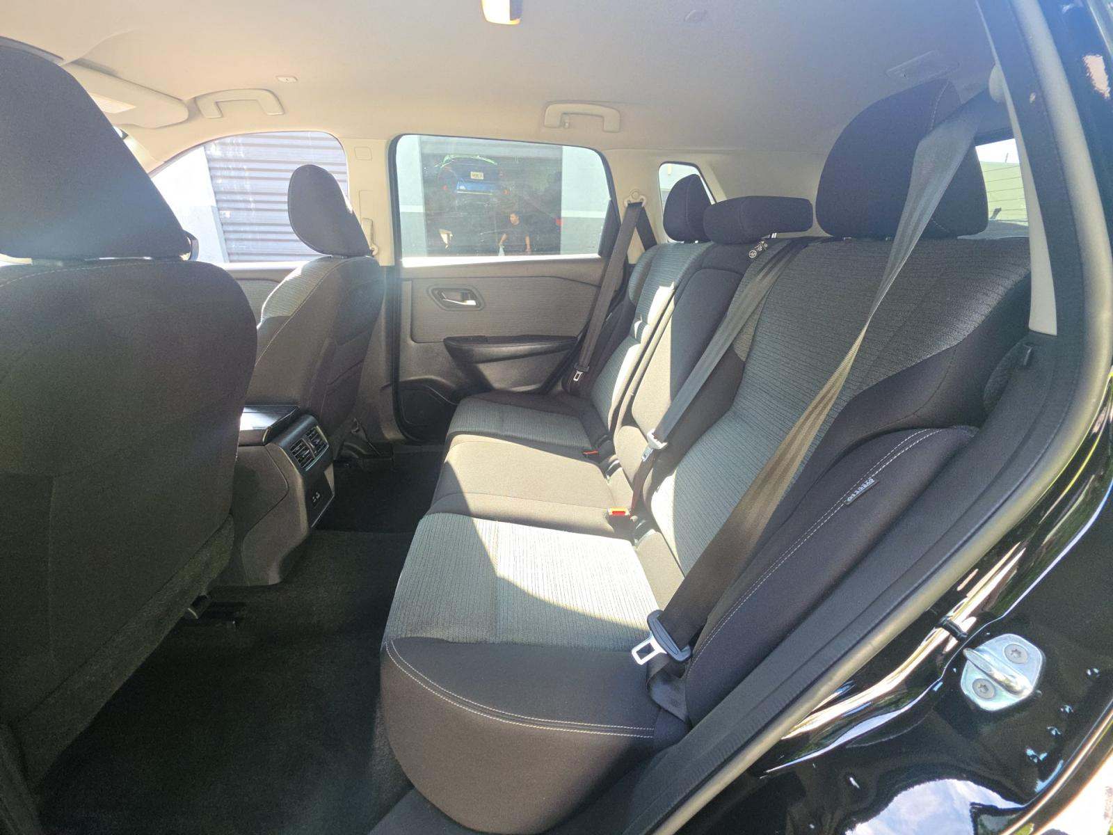 2023 Nissan Rogue SV FWD
