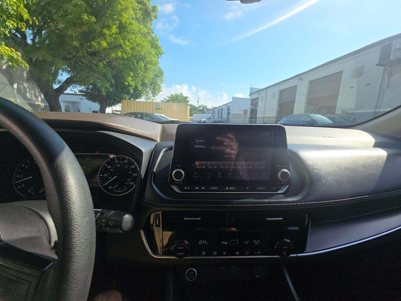 2023 Nissan Rogue SV FWD