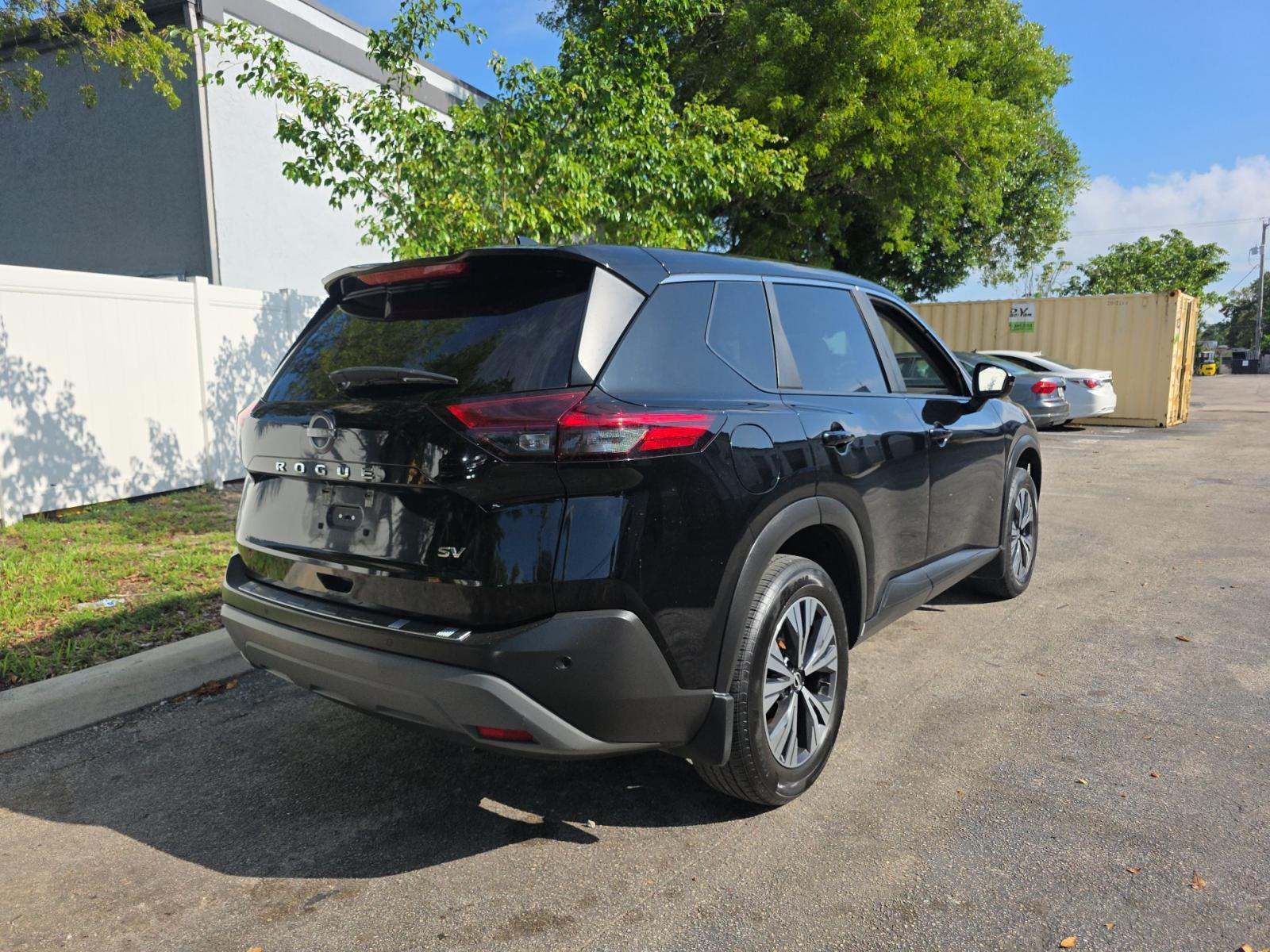 2023 Nissan Rogue SV FWD