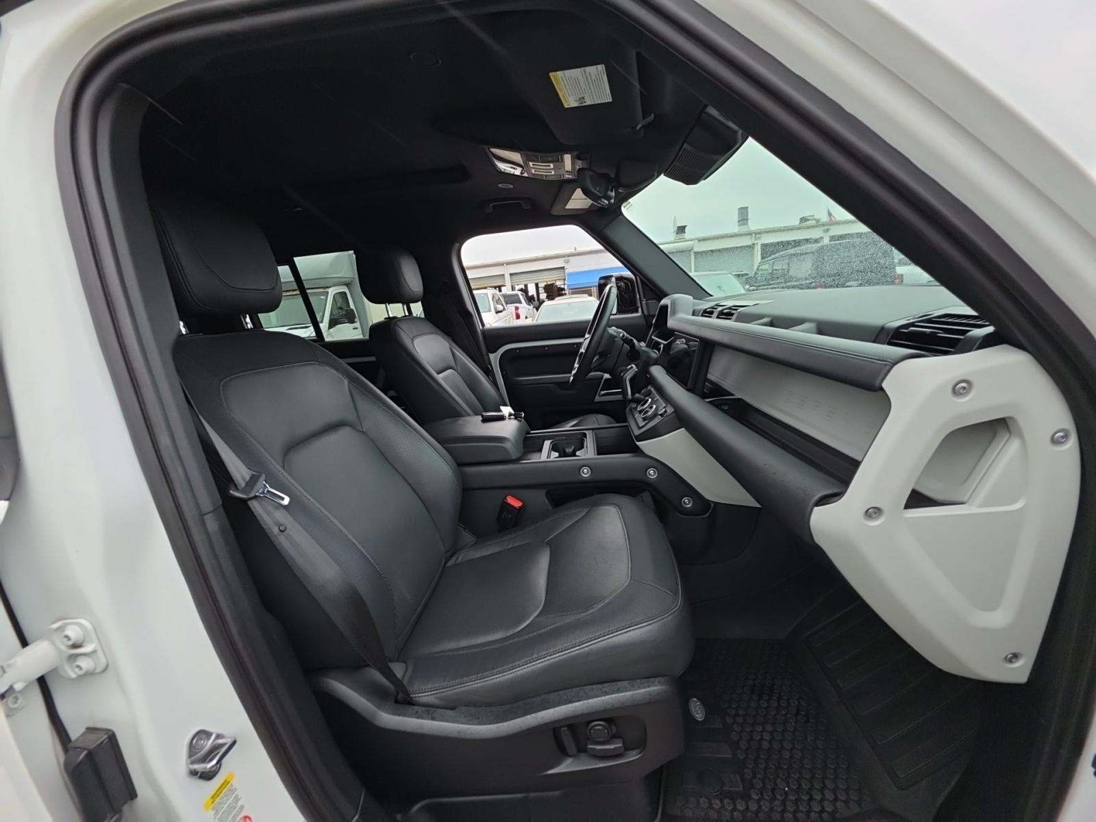 2023 Land Rover Defender 110 X-Dynamic SE AWD