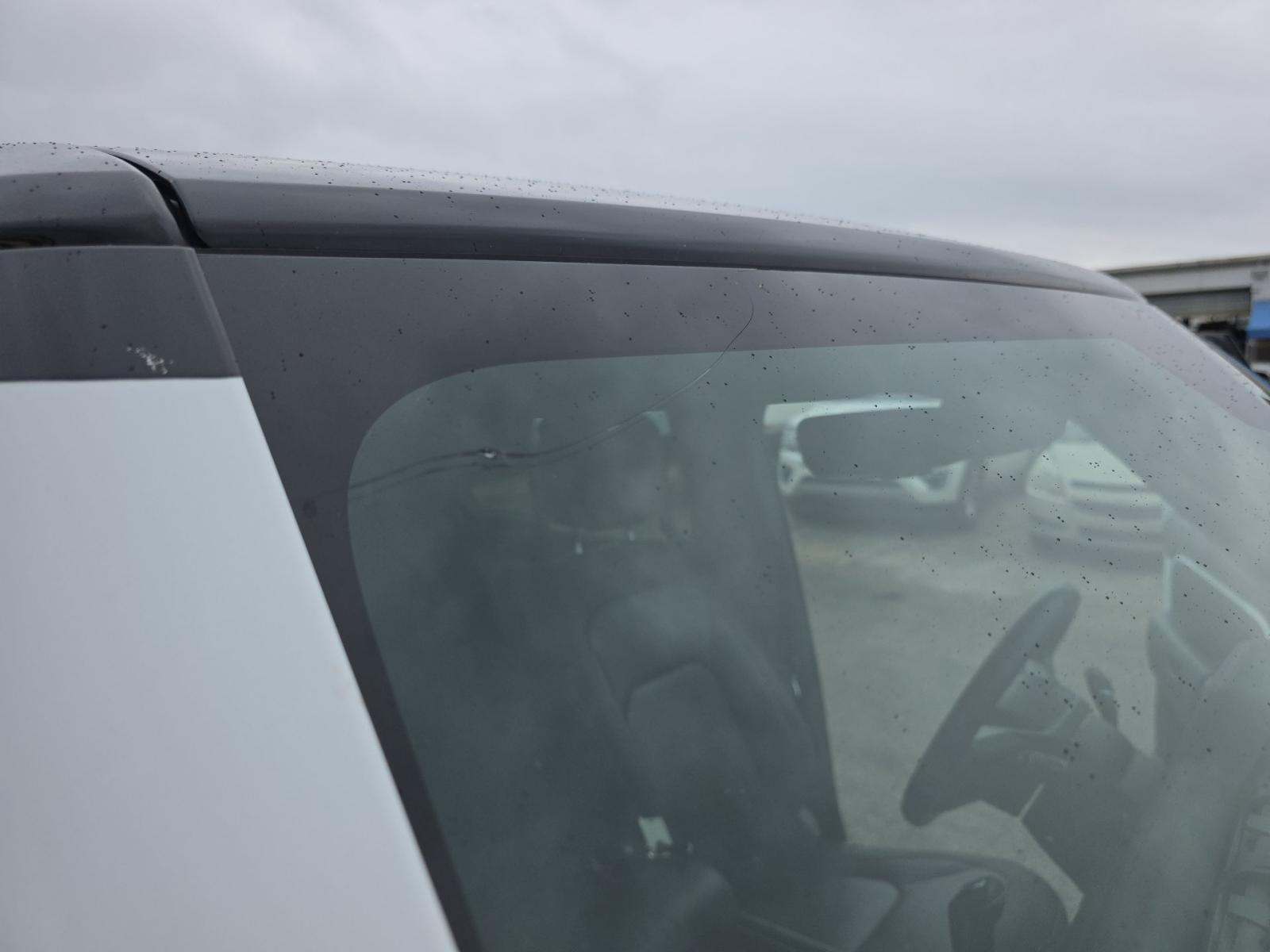 2023 Land Rover Defender 110 X-Dynamic SE AWD