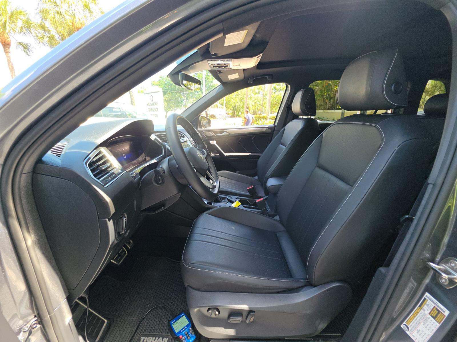 2023 Volkswagen Tiguan 2.0T SE R-Line Black FWD