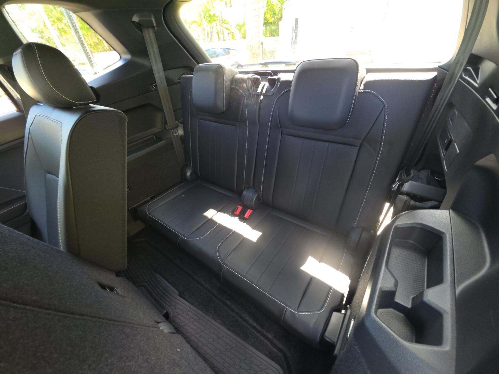 2023 Volkswagen Tiguan 2.0T SE R-Line Black FWD