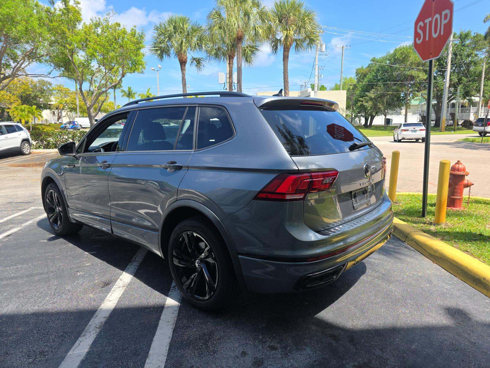 2023 Volkswagen Tiguan 2.0T SE R-Line Black FWD