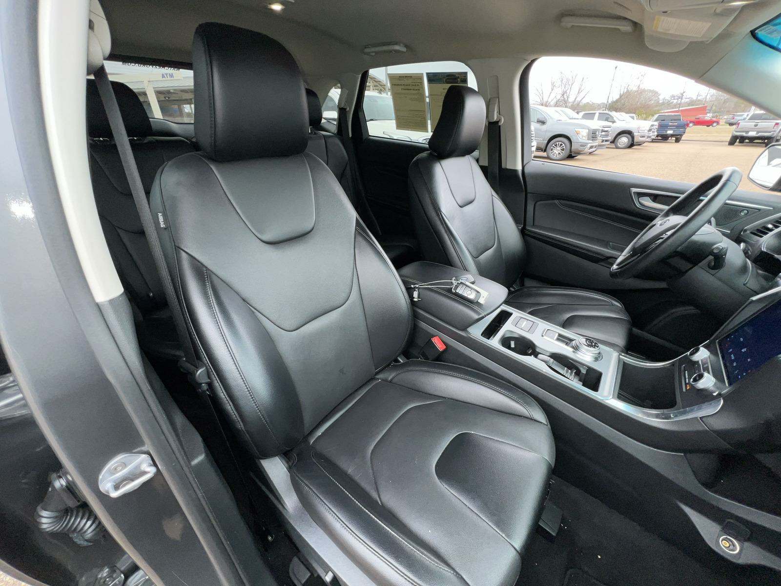 2022 Ford Edge Titanium AWD