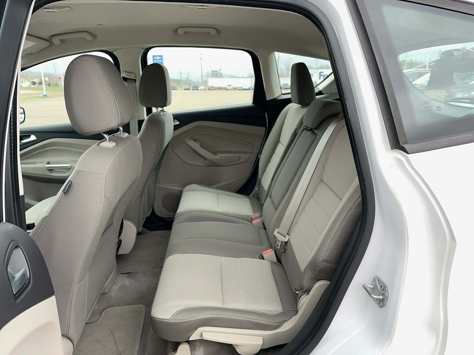 2015 Ford C-MAX SE FWD