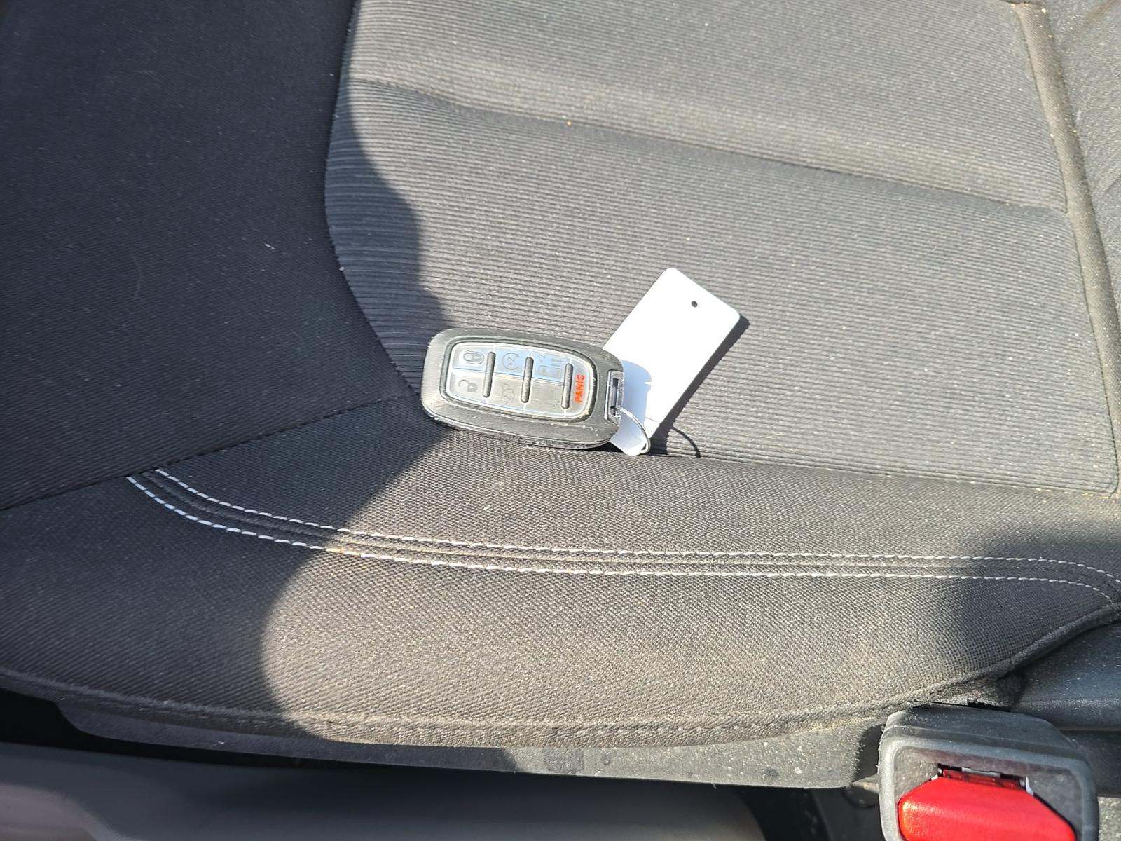 CHRYSLER VOYAGER - 4